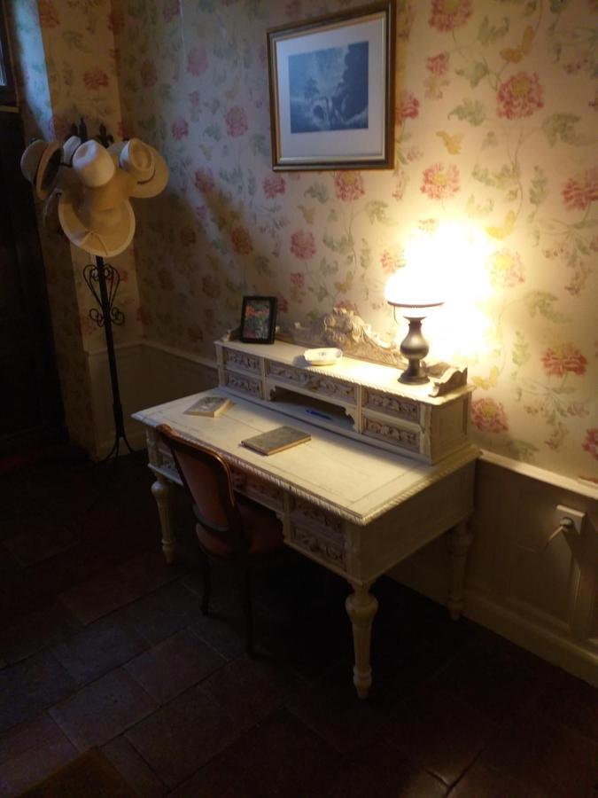 Bed and Breakfast Le Jardin Secret Saint-Antonin Exteriér fotografie