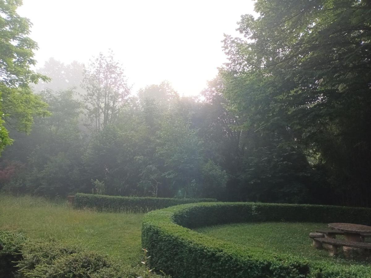 Bed and Breakfast Le Jardin Secret Saint-Antonin Exteriér fotografie